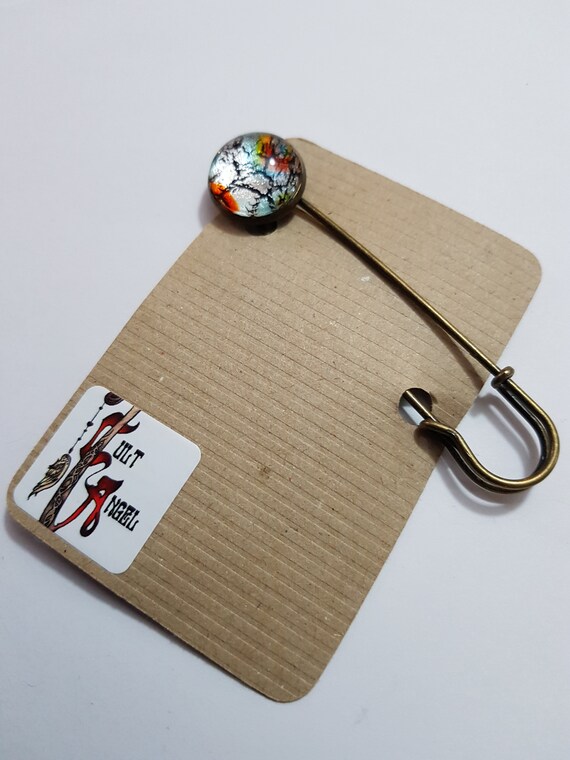 kilt brooch pin