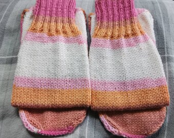 Unisex Knitted Socks ( UK Size 6-9) - Super warm :)