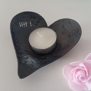 Corazón de hierro martillado | Regalo del 6º Aniversario | Marcas de conteo | Regalo de bodas de hierro | Decoración romántica hecha a mano