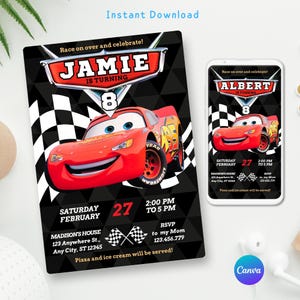 Può includere: Invito digitale con un'auto da corsa rossa, il testo "JAMIE COMPIE 8 ANNI" e i dettagli dell'evento su uno sfondo a scacchi bianco e nero. Un schermo del telefono abbinato mostra lo stesso design con "ALBERT".