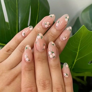 Spring Bloom: Medium Almond Press-On Nails