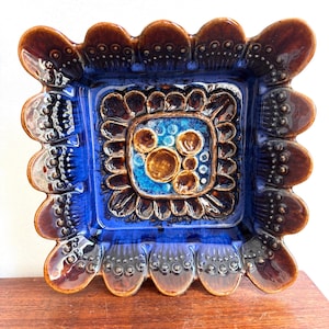 Solsieg Ueltzhöfer Jie Gantofta Scandi Vintage Ceramic Wall Plaque – Gres escandinavo de mediados de siglo – Decoración de pared – Estilo sueco década de 1960