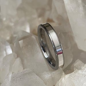 Ladies or Mens Silver Stripe Titanium Band, Wedding Ring, Polished Finish