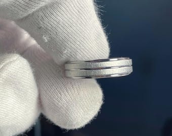 Frosted Titanium Wedding Band: Polished Edge Ring