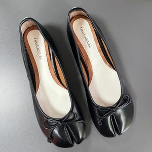 Handmade Black bow Leather Flats | Vintage Split Toe Tabi Shoes | Stylish and Retro Style |  women Vintage Shoes | Woman's Wedding Shoes