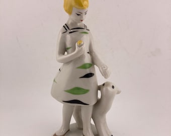 Figura de porcelana vintage de Polonne: Niña con cervatillo, URSS, década de 1970