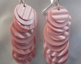 Paper Earrings in Monotone Pink