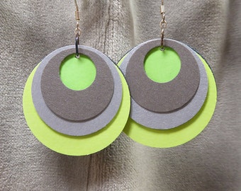 Paper earrings from beccasblend