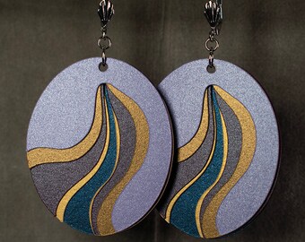 Unique paper earrings from beccasblend in purple and gold