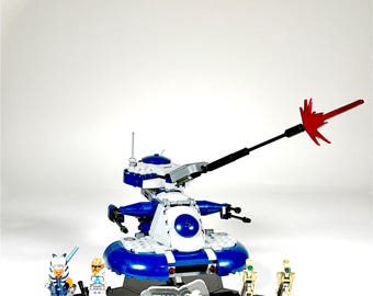 Sonoran Display and Play Stand for LEGO® Set 75283 – Armored