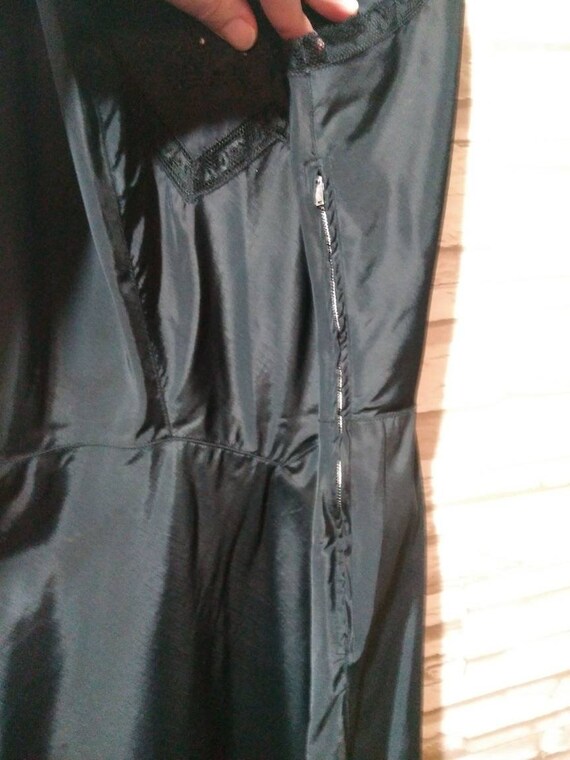 Barbizon Black Taffeta Vintage 50s Full Slip B35 … - image 4