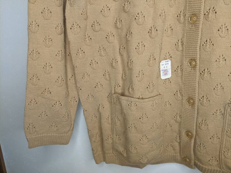 NOS Vintage Ladies Button Front Tan Cardigan Sweater 60s British Vogue L Wintuk Acrylic image 2