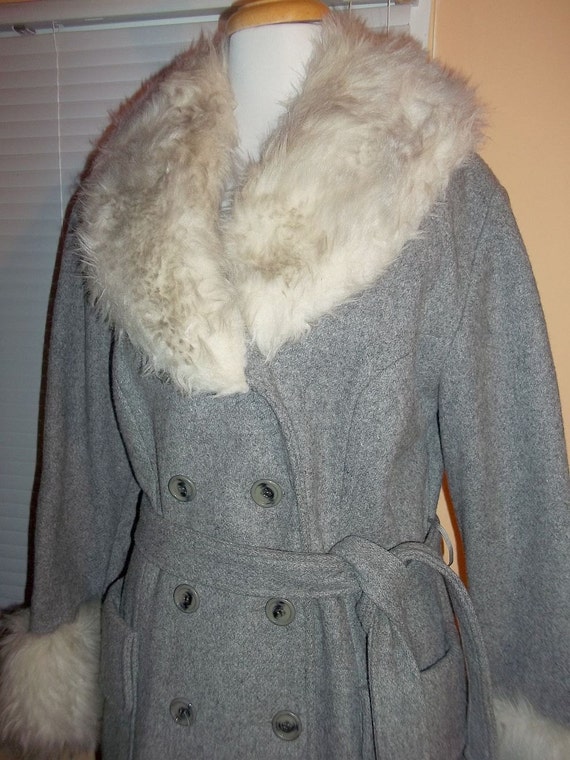 Grey Wool with Faux Fur Trim Vintage 70s Double Br
