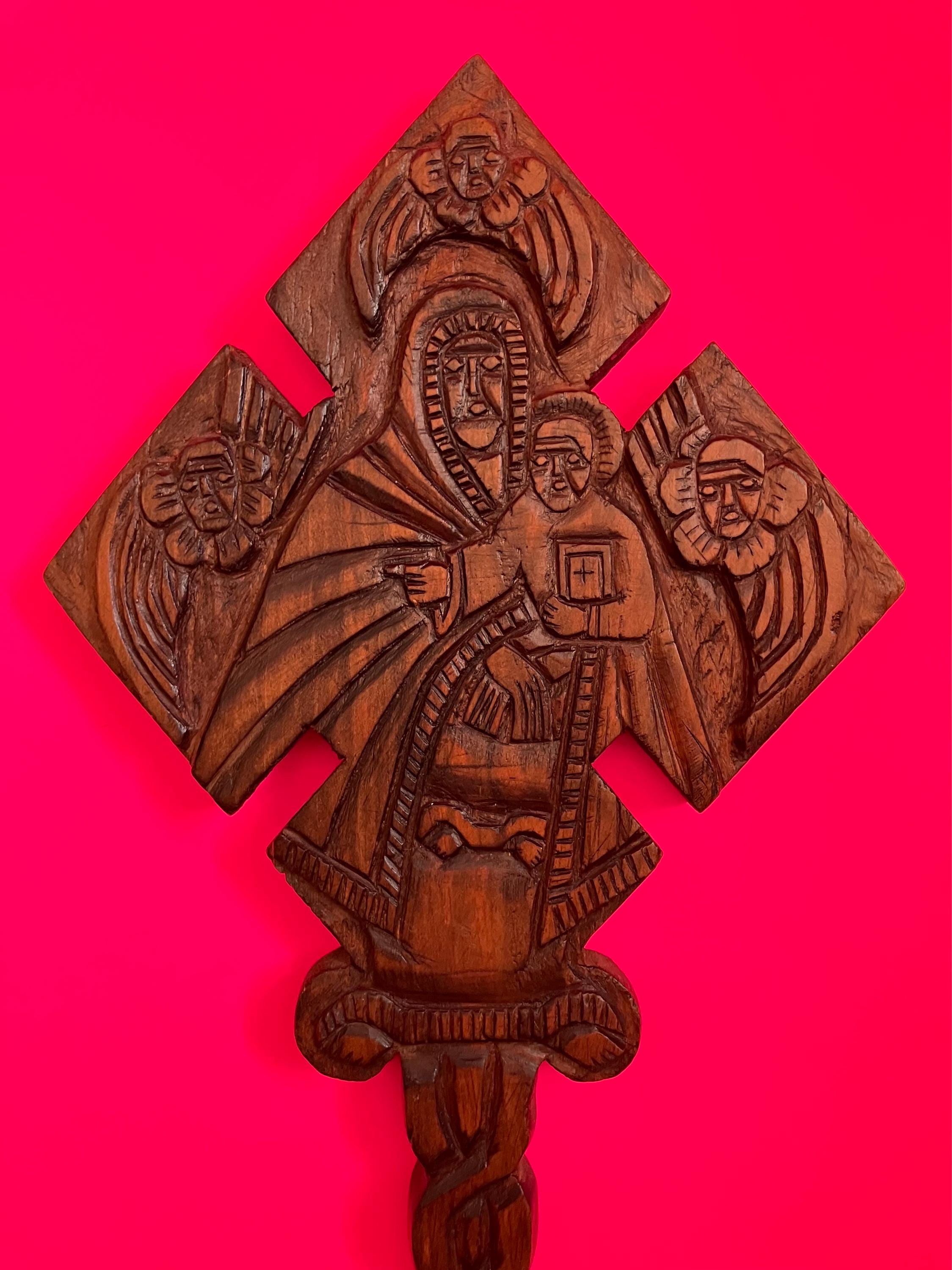 エチオピア木製彫刻 エチオピアの手彫りの木製コプト十字架 - 聖母子と天使のアイコン