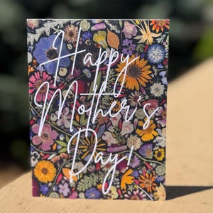 Wenskaart met geperste bloem - Fijne Moederdag