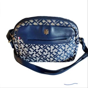 Vintage Tommy Hilfiger Handbag Logo Navy & Tan Crossbody Bag Purse Faux Leather
