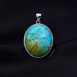DAVIDHEESHEE Contemporary Minimalist Style Turquoise Sterling Silver Handmade Pendant Necklace | Kingman Turquoise Jewelry