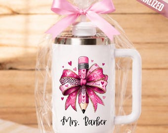 Vaso personalizado de 40 oz con aislamiento y nombre para San Valentín. Regalo para ella.