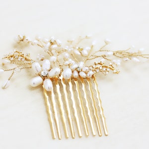 Delicate Gold Flower and Rhinestone Bridal, Wedding Hair Comb, Hair Jewelry image 2