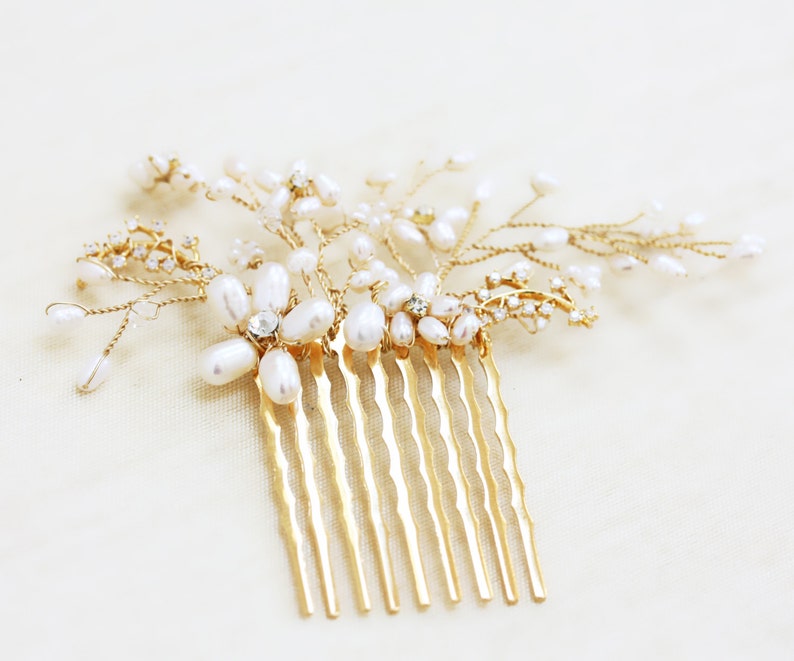 Delicate Gold Flower and Rhinestone Bridal, Wedding Hair Comb, Hair Jewelry image 2