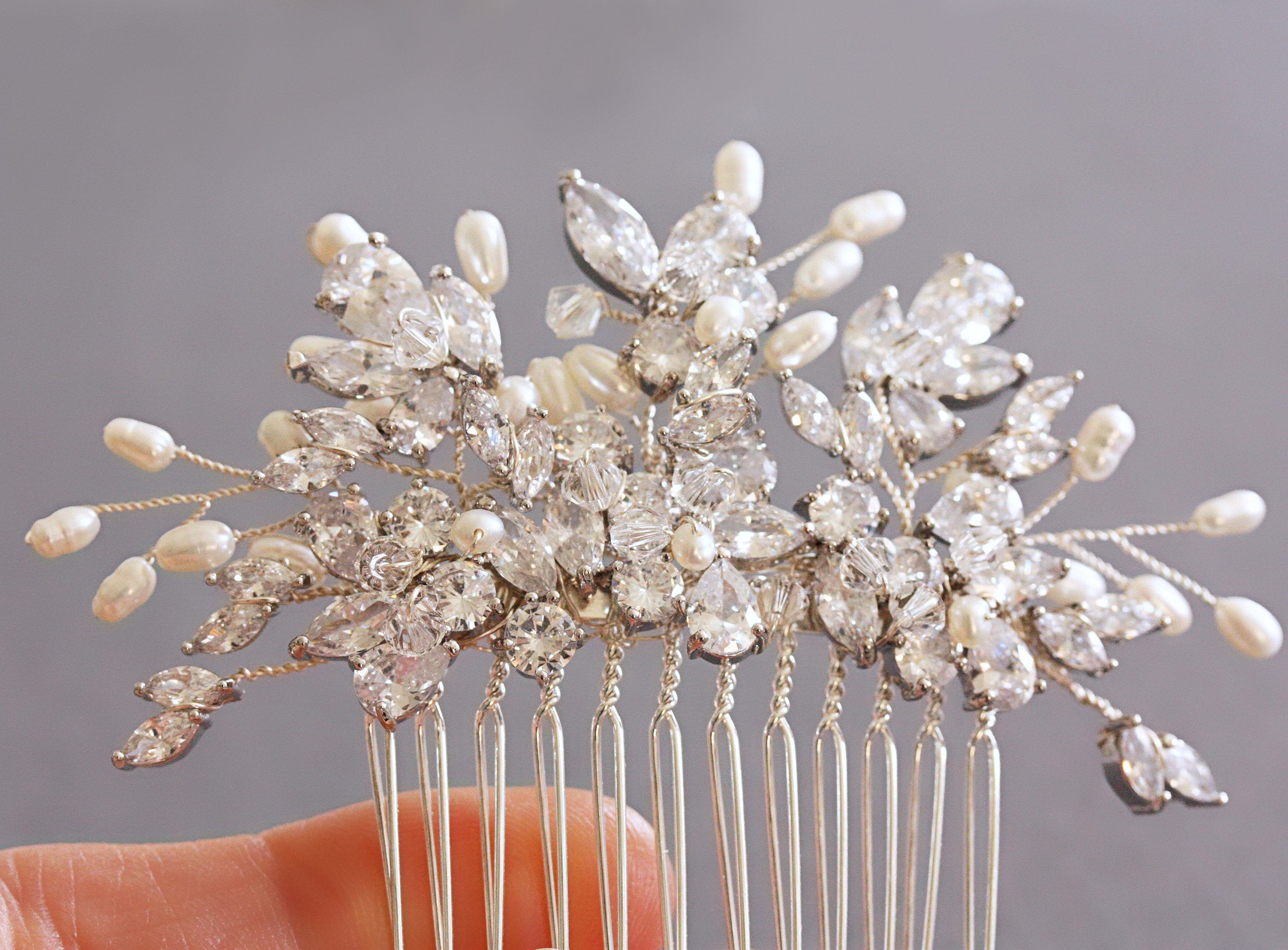 Hair comb with teardrop pearls and crystals TC-2421-S.jpg?v=1743792470&  main image 3