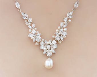 Freshwater pearl and Crystal Bridal Pendant Necklace, Sweetheart Wedding Necklace