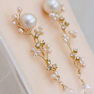 Delicate Rose Gold, Freshwater Pearl and Crystal Wedding Necklace image 3