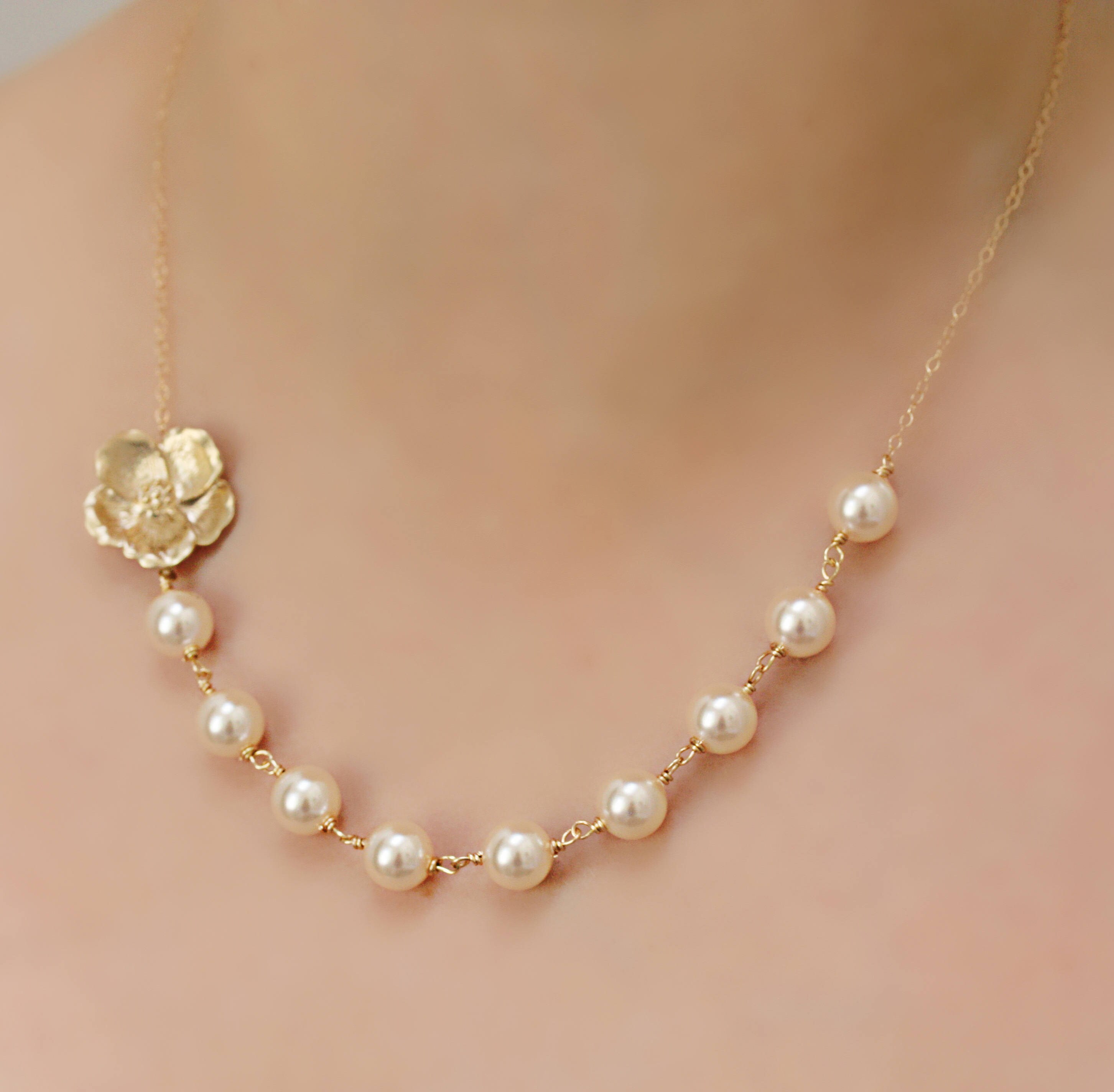 Bridesmaid Gift Dainty Gold or Silver Flower Necklace
