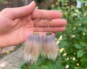 Oorbellen inheems bont, vergulde sieraden, gouden ketting, uniek cadeau, Inuit-ontwerp