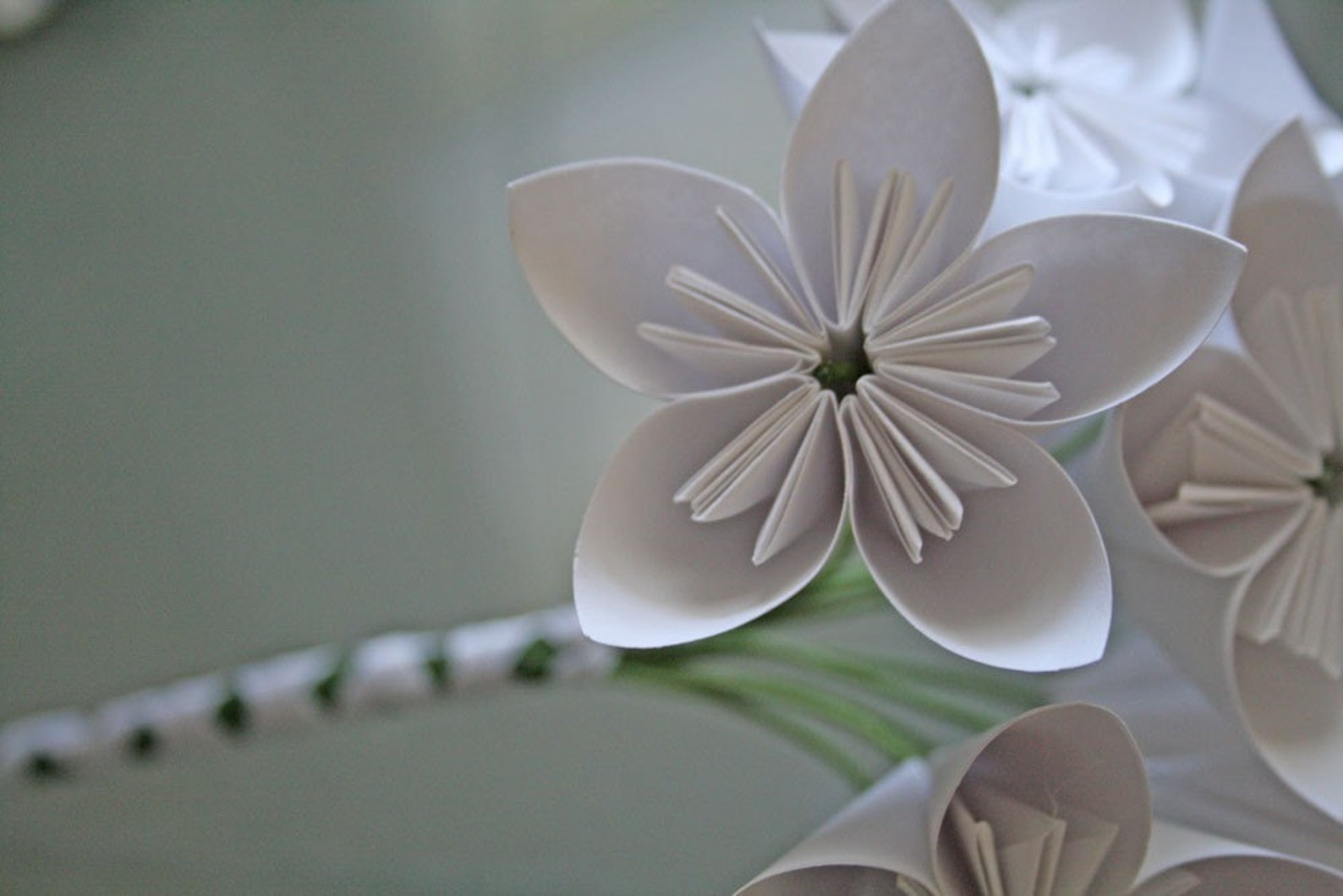 White Origami Flower Bouquet 12 Bound Flowers Etsy