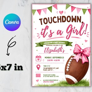 Może przedstawiać: Zaproszenie na baby shower o wymiarach 5x7 cali z brązową piłką do futbolu amerykańskiego z różową kokardą w kropki, zieloną trawą, różowo-zielonymi chorągiewkami oraz tekstem Touchdown, it's a Girl! Elizabeth's baby shower, poniedziałek 23 września.