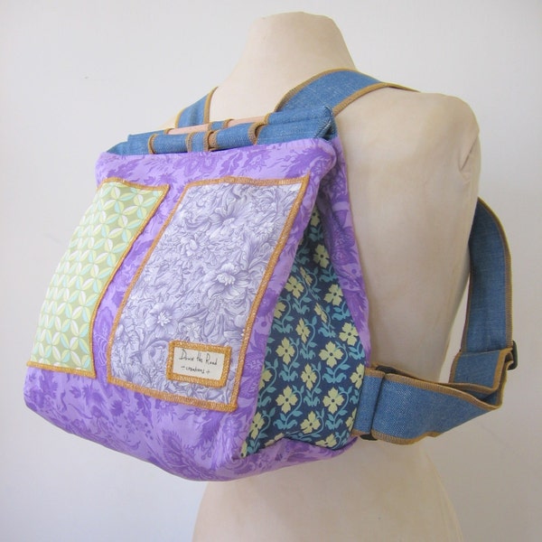 Fabric and wood backpack (medium)