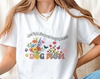 Floral Dog Mom T-Shirt,French Bulldog Mom Shirt,Comfort Colors Dog Mama Tee,Cute Frenchie Top,Dog Lover Gift, New Dog Mom gift,Frenchie mom