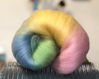 SPRING FEELING Fiber Batt, Merino Wool, Spinning, Felting, Fiber Arts, Pastel Green Blue Yellow Pink