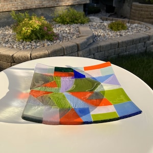 Handgemachte Fused Art Glasplatte, mehrfarbige Kunstglasplatte, Fused Art Glasschüssel, Kunstglas-Schaustück, Wohnkultur, Einweihungsgeschenk