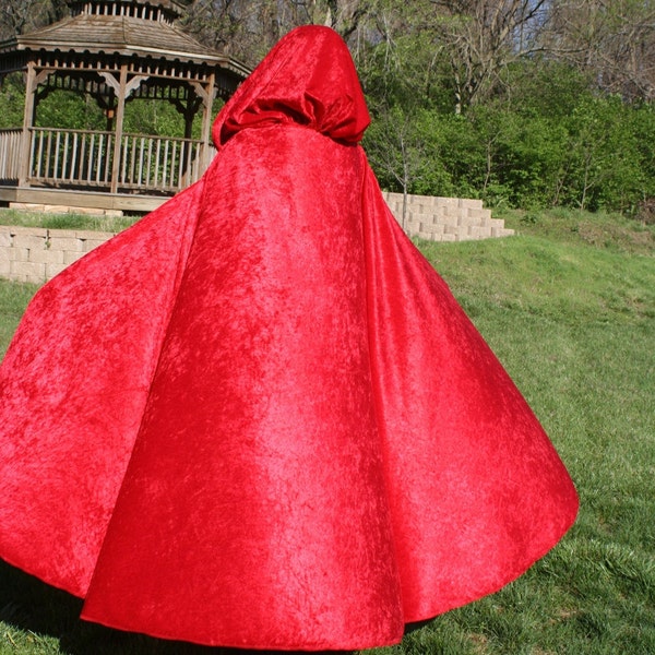 Cloak Cape   Red Velvet    SHORT