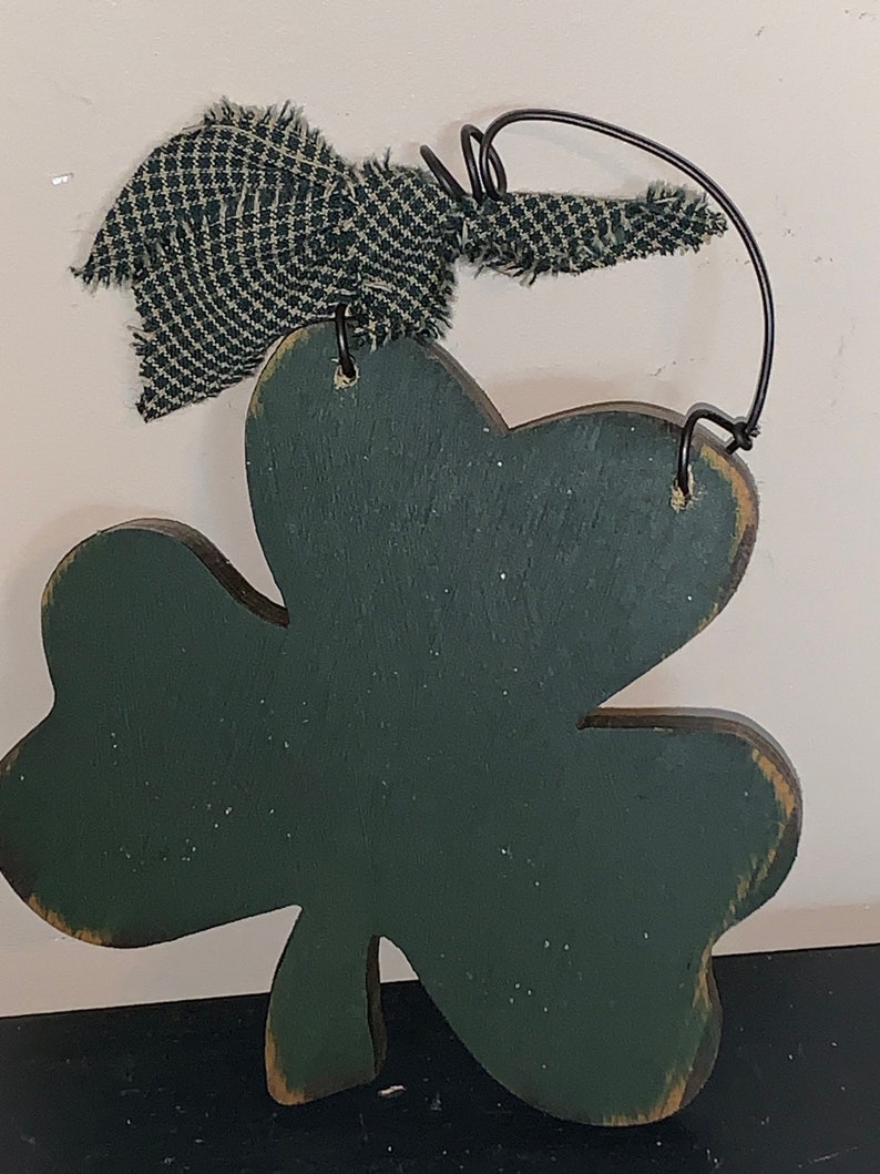 Small Wood Shamrock