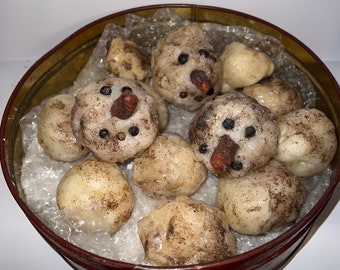 Vintage Christmas tin, Season's Greetings, primitive wax snowballs, primitive wax snowmen, faux snowflakes, cinnamon coating, bowl filler