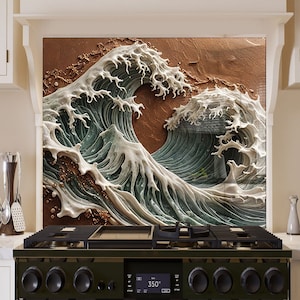 Puede incluir: Un protector de salpicaduras de cocina con un diseño de ola en 3D. La ola está hecha de cerámica blanca y azul y está colocada sobre un fondo marrón. El protector de salpicaduras está instalado sobre una estufa de gas negra con una pantalla digital que muestra 350 grados.