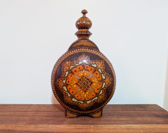 ヴィンテージ ルーマニア ルーマニア 木製彫刻 小さな装飾 水筒飾り