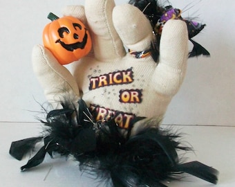 Cute Ghost Halloween Hand, Feathers, Pumpkin, Trick or Treat Office decorations, Table Decoration