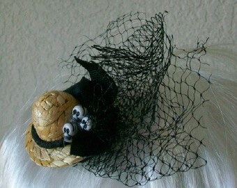 Halloween Tiny Little Mini Straw Hat Fascinator, Black Netting, Skulls, Black Ribbon, Steampunk Fascinator, Witches Tea party hat