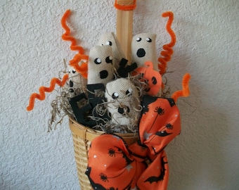 Cute n Spooky Hanging Basket  Ghosts Halloween Decoration Halloween home decoration Halloween Ghost Family decoration Boo decoration