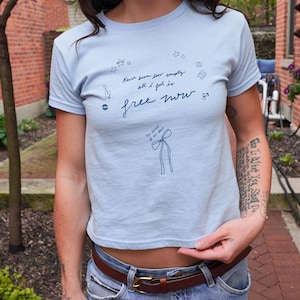 Gracie Abrams Free Now Baby Tee - Gracie Abrams T-shirt The Secret of Us merch for music fan - 90s Baby Tee y2k - Indie Pop Music T-shirt
