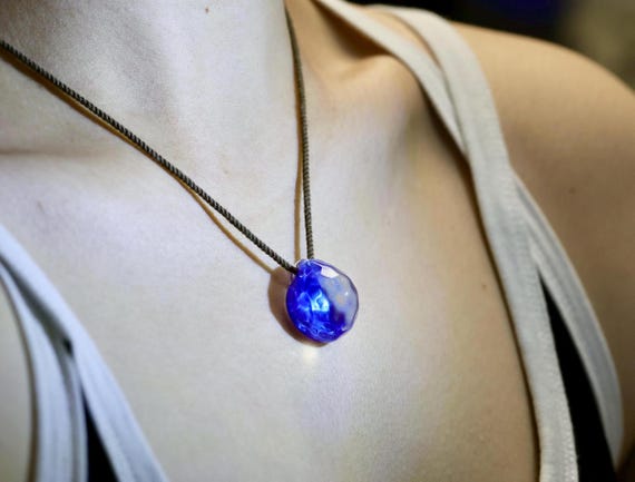 Handmade The Heart of the Ocean Pendant Necklace, Gift for her, birthstone Jewelry, Romantic Gift, Gemstone Pendant, Handcraft Wave Pendant
