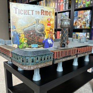 StageTop Station Theme Modular Konfigurierbarer Spieltisch für Dungeons 'n Dragons, Rollenspiele, Puzzles, Brettspiele, Krieg, Kartenspiele und mehr. Geschenk