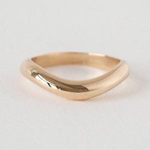 Curved Wedding Band - 18K Yellow Gold Matching Ring, Solid Gold Wedding Ring, Plain Curved Band for Him & Her.