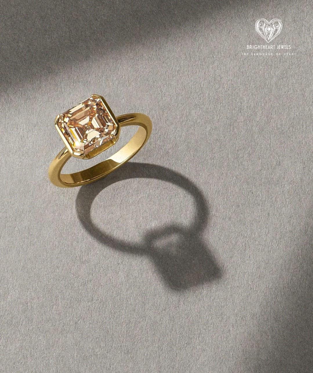 4.05 CT エクセレント アッシャーカット ソリティア - シャンパン