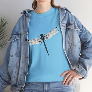 Libellen-T-Shirt, süßes abstraktes Libellen-Design Unisex-T-Shirt aus schwerer Baumwolle, 9 Farben, 3x 4x Libelle, Geschenk für Naturliebhaber, Libelle