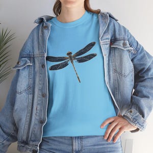 Libellen-T-Shirt, süßes abstraktes Libellen-Design Unisex-T-Shirt aus schwerer Baumwolle, 9 Farben, 3x 4x Libelle, Geschenk für Naturliebhaber, Libelle